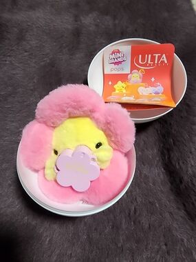 Ulta Beauty Mini Plush Puff Collector Toy $7 NWOT